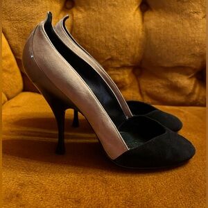 miu miu Pump Black And beige Suede Ombre Heel  Size 37.5 AUTHENTICATED